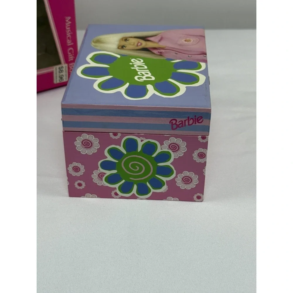 Vintage 1999 BARBIE MUSIC BOX MOTION FIGURINE & Jewelry Box by Mattel New RARE